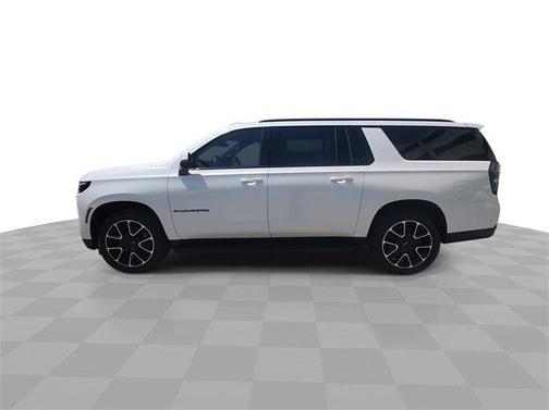 2025 Chevrolet Suburban RST