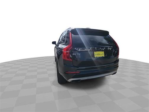 2021 Volvo XC90 T6 Momentum 6 Passenger