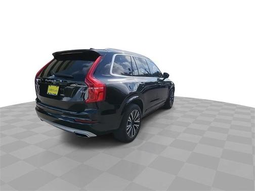 2021 Volvo XC90 T6 Momentum 6 Passenger