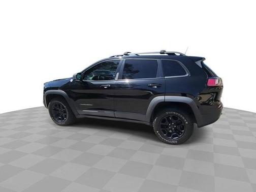 Diamond Black 2020 Jeep Cherokee Trailhawk
