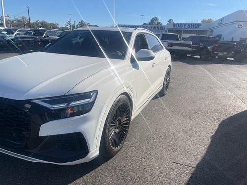 2021 Audi Q8 55 Premium Plus