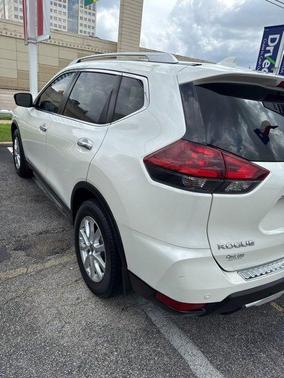2020 Nissan Rogue SV