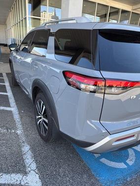 Boulder Gray Pe 2024 Nissan Pathfinder Platinum