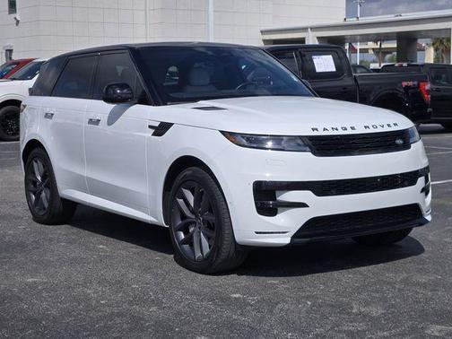 Fuji White 2025 Land Rover Range Rover Sport P400 Dynamic SE