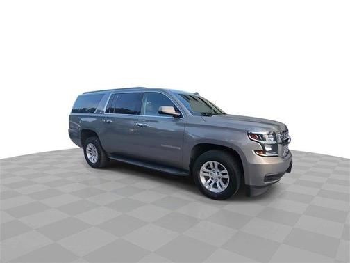 2017 Chevrolet Suburban LT