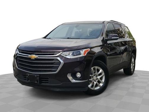Black Cherry Metallic 2021 Chevrolet Traverse LT Leather