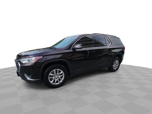 Black Cherry Metallic 2021 Chevrolet Traverse LT Leather