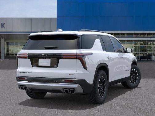 Polar White 2027 Chevrolet Traverse Z71