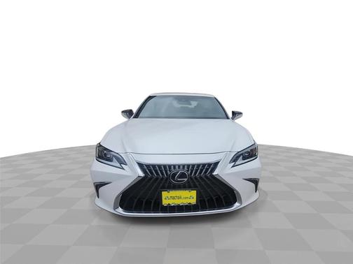 White Pearl 2024 Lexus ES 350 350