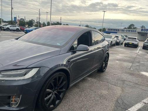 Gray 2018 Tesla Model X P100D