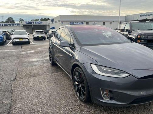 Gray 2018 Tesla Model X P100D