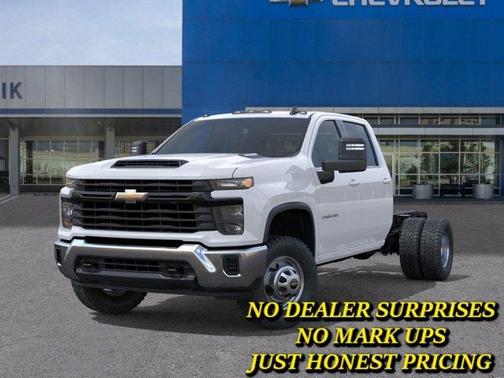 2026 Chevrolet Silverado 3500 WT