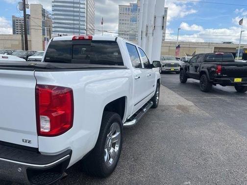 Summit White 2017 Chevrolet Silverado 1500 1LZ