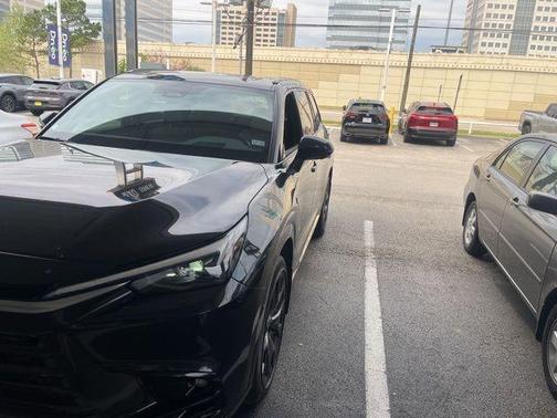 2024 Lexus TX 500h Luxury