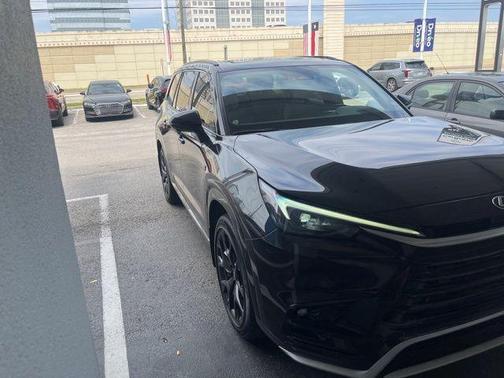 2024 Lexus TX 500h Luxury