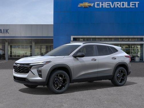 Sterling Gray Metallic 2026 Chevrolet Trax LT