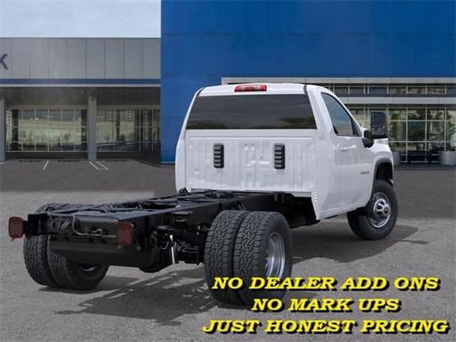 2025 Chevrolet Silverado 3500 WT