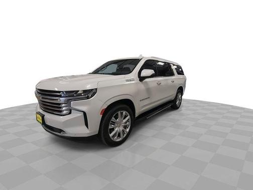 Iridescent Pearl Tricoat 2023 Chevrolet Suburban High Country