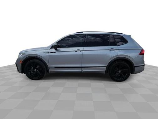 Pyrite Silver Metallic 2024 Volkswagen Tiguan 2.0T SE R-Line Black