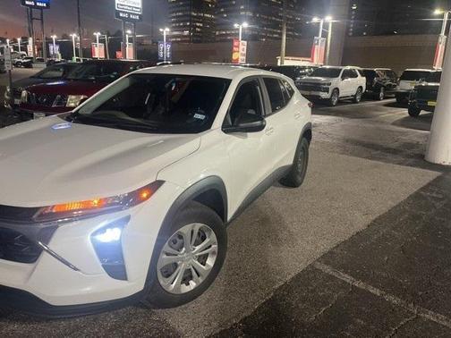 2024 Chevrolet Trax LS