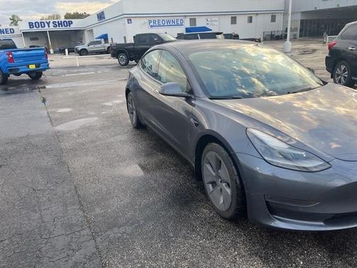 2021 Tesla Model 3 Standard Range Plus