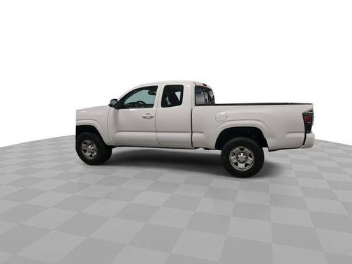 Super White 2017 Toyota Tacoma SR