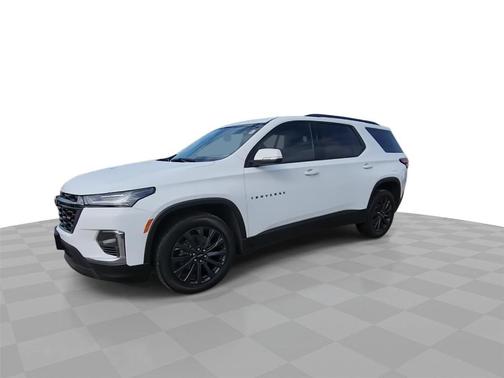 Summit White 2023 Chevrolet Traverse RS