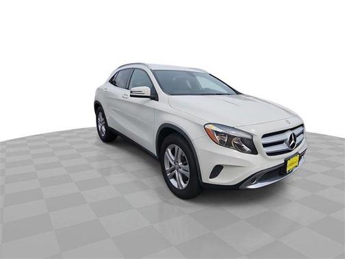 2017 Mercedes-Benz GLA 250 Base