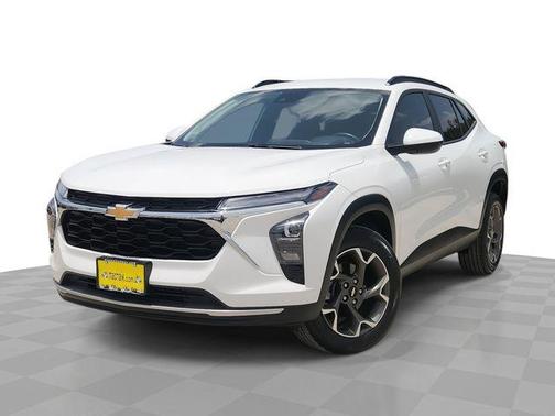 Summit White 2025 Chevrolet Trax LT