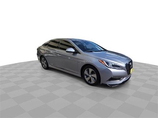 2016 Hyundai SONATA Hybrid Limited