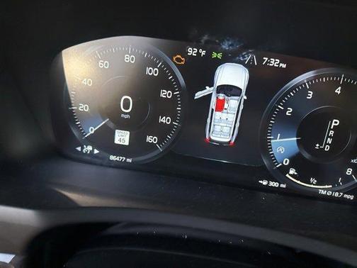 2019 Volvo XC90 T6 Momentum