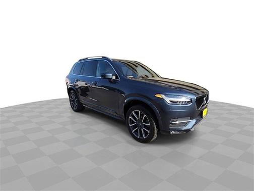 2019 Volvo XC90 T6 Momentum
