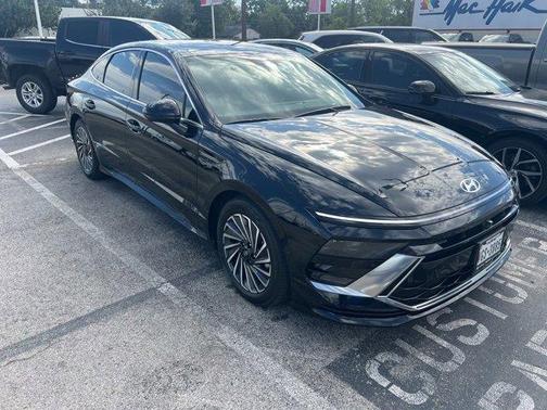 2024 Hyundai SONATA Hybrid Limited