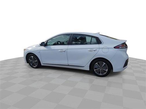 2020 Hyundai IONIQ Plug-In Hybrid SEL