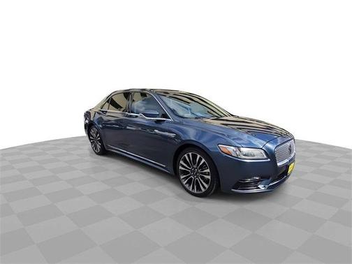 2019 Lincoln Continental Select
