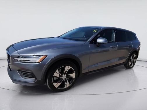 Gray Metallic 2020 Volvo V60 Cross Country T5