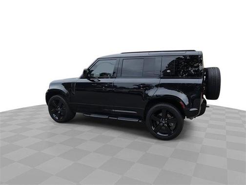 2024 Land Rover Defender 110 X-Dynamic SE