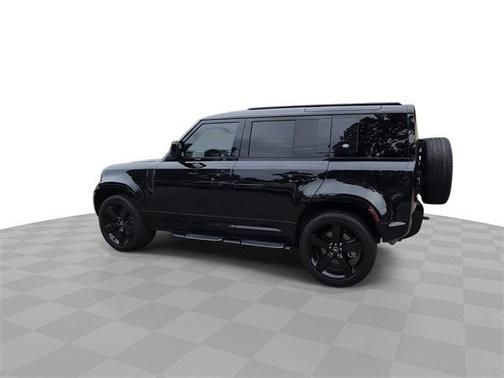 2024 Land Rover Defender 110 X-Dynamic SE
