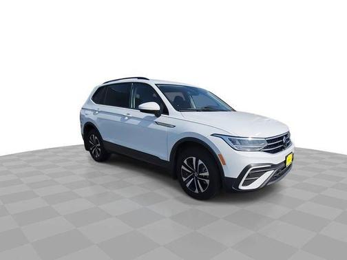 Pure White 2024 Volkswagen Tiguan 2.0T S