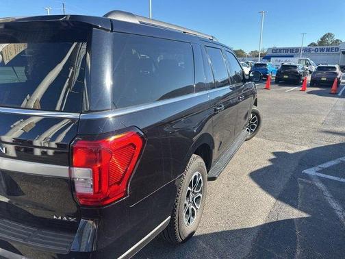 2022 Ford Expedition Max XLT