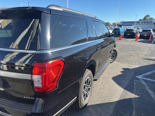 2022 Ford Expedition Max XLT