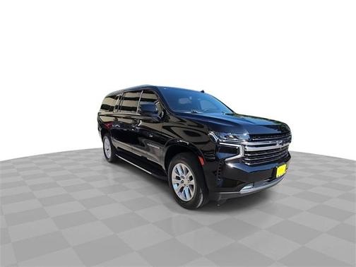 2022 Chevrolet Suburban LT