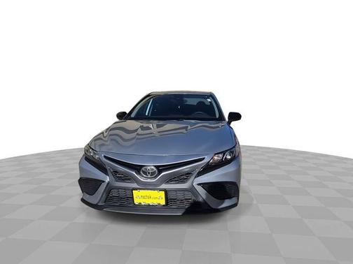 Ice Edge / Midnight Black Metallic 2021 Toyota Camry SE Nightshade