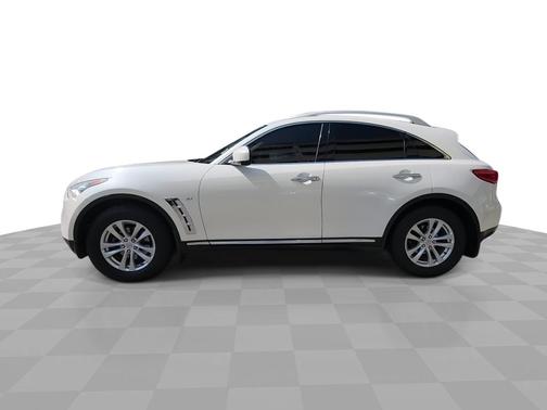2017 INFINITI QX70 Base