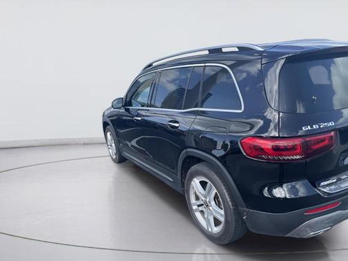 Midnight Black 2020 Mercedes-Benz GLB 250 Base