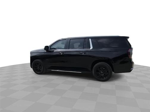 Black 2025 Chevrolet Suburban LT