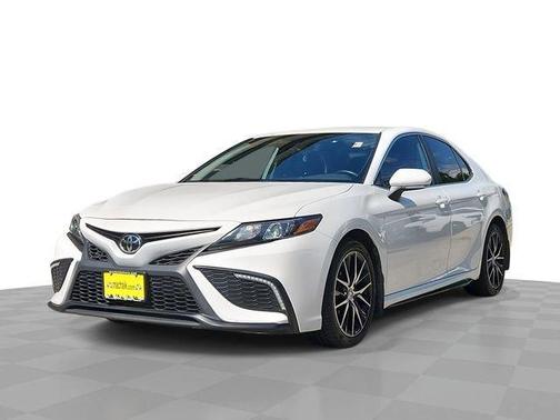 Ice 2024 Toyota Camry SE