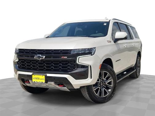 Iridescent Pearl Tricoat 2023 Chevrolet Suburban Z71
