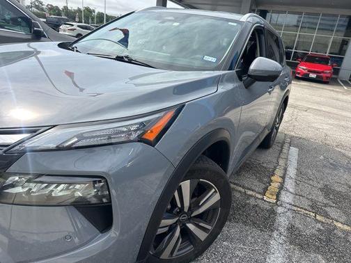 Boulder Gray Metallic 2025 Nissan Rogue SL