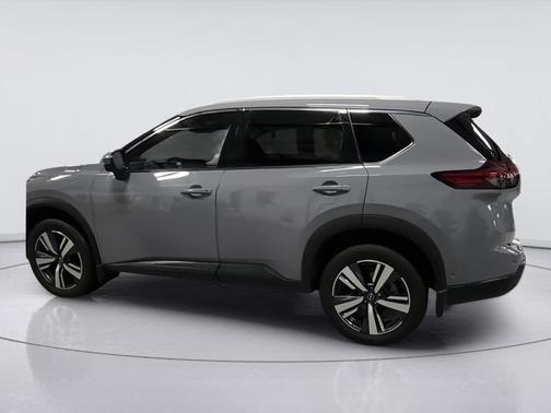 Boulder Gray Metallic 2025 Nissan Rogue SL